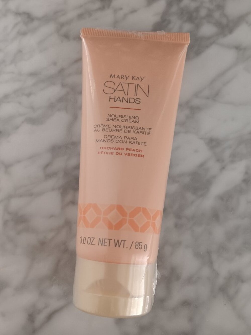 Mary Kay Satin Hands Peach Hand Cream
